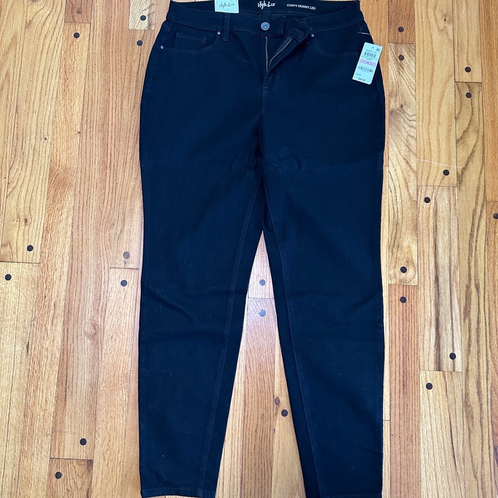 Style & Co Curvy Skinny Leg Black Jeans Size 12 NWT Brand New